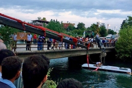 Turska: Autobus sa djecom pao u kanal, 14 poginulih