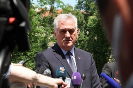 Nikolić: Nisam ja želio da uništim SRS, nego Šešelj