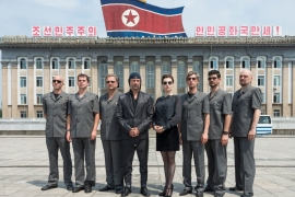 "Laibach": Ko je bez grijeha, neka posljednji baci kamen u žive


