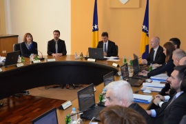 Vlada FBiH štedi: Funkcionerima iste dnevice