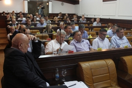 Banjalučkim odbornicima kampanja preča od mora
