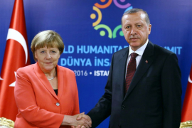 Merkel i Erdogan razgovarali o "zajedničkoj borbi protiv terorizma" 