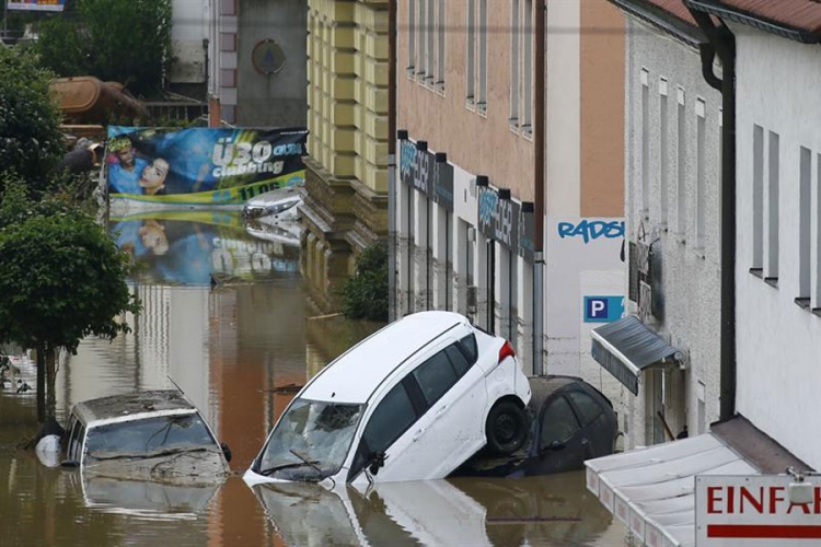 Poplave u Evropi odnijele devet života (FOTO,VIDEO)