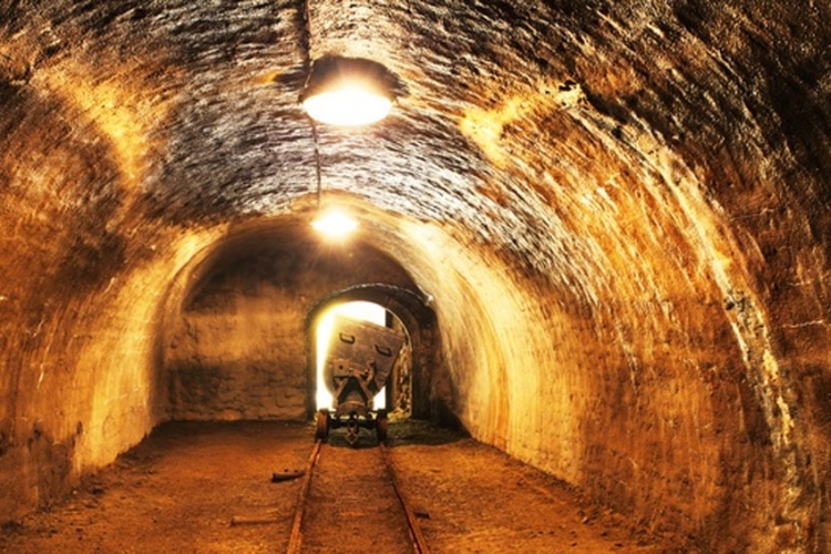 Rusija: Požar u rudniku, rudari bezbjedno izašli