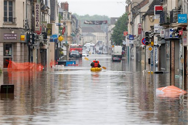 Poplave i u Rumuniji odnose živote