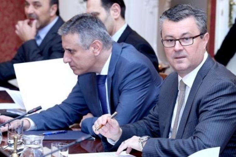 U Hrvatskoj sve po starom ni Orešković ne planira ostavku
