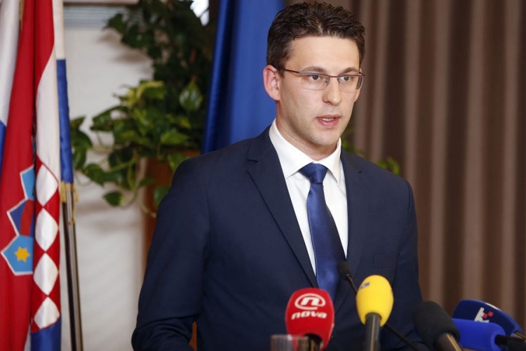 Petrov: Nećemo rušiti Vladu Hrvatske, izbori su rješenje