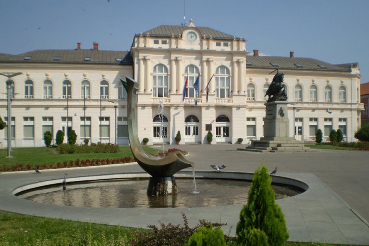 Bijeljina: Bomba u Gradskoj upravi