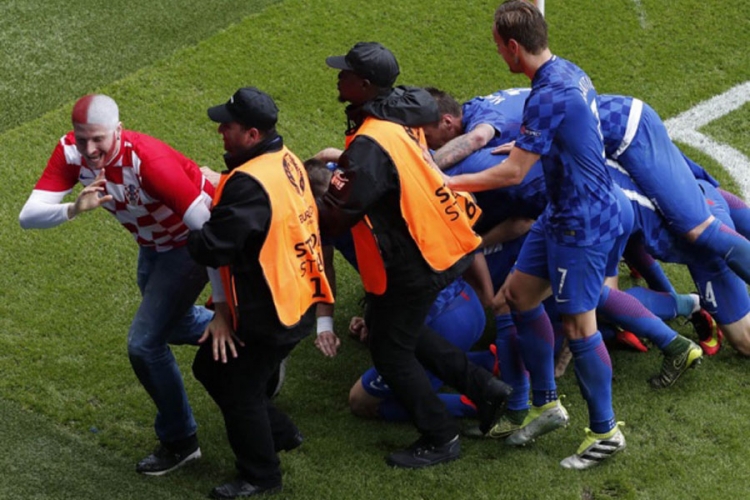 UEFA pokrenula postupak protiv Hrvatske i Turske zbog ispada navijača