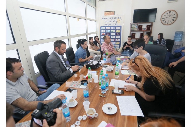 Mediji se malo bave suštinom integracija u EU