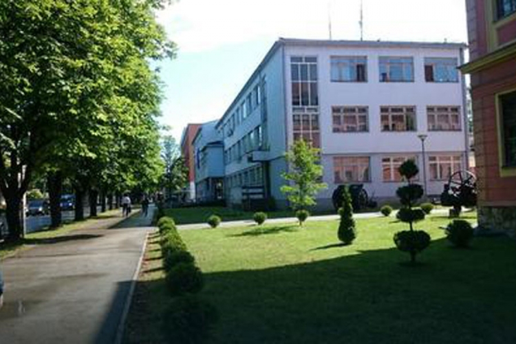 Pronađeno lice koje je izbolo mladića na parkingu prijedorske bolnice