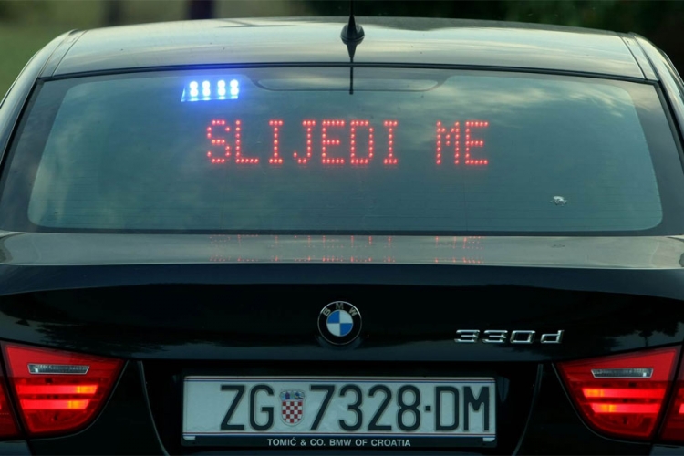 Stisnuo papučicu gasa do poda: Državljanin BiH vozio 210 km/h na autoputu u Hrvatskoj