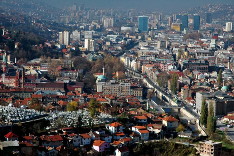 Grad Sarajevo donirao 60.000 KM javnim kuhinjama