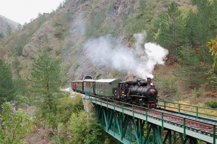 Ćiro ponovo vozi na Šarganskoj osmici