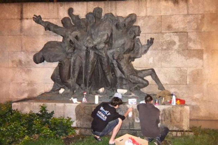 Novi incident na otkrivanju spomenika žrtvama fašizma u Hrvatskoj