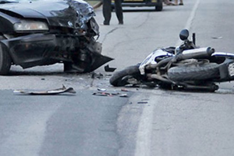 Bijeljina: Povrijeđen devetnaestogodišnji motorista