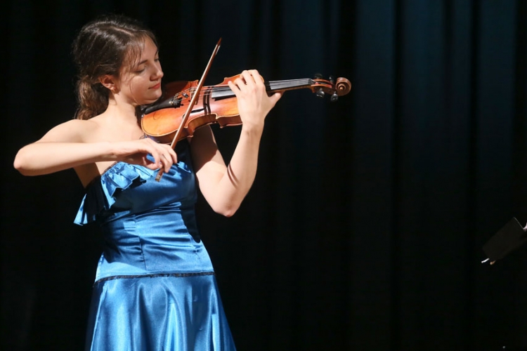 Virtuozne kompozicije violine i klavira u Banskom dvoru