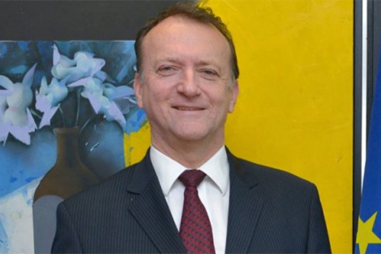 Opozvani srpski ambasador: Ishitreno, mimo procedure