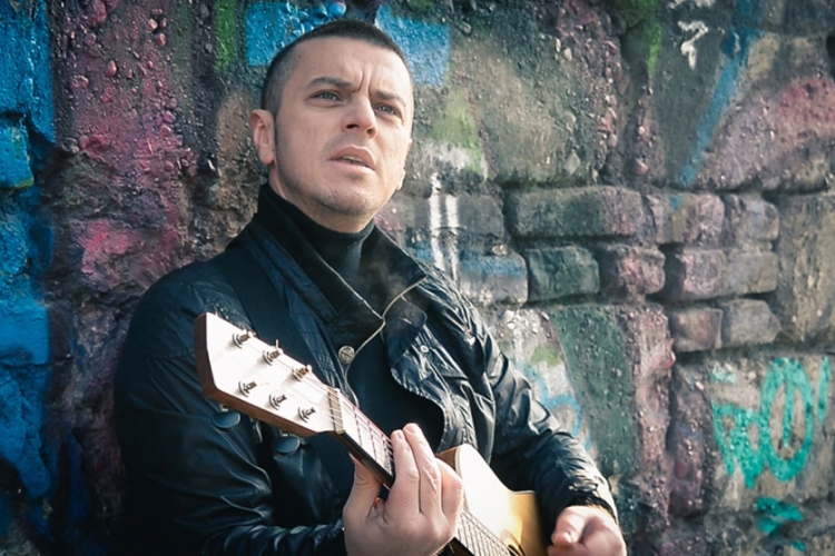 Boris Režak objavio tizer za novi spot i pjesmu "Ožiljak"