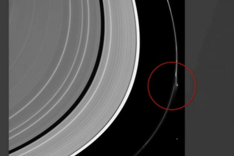 Misteriozno tijelo poremetilo Saturnov prsten (VIDEO)