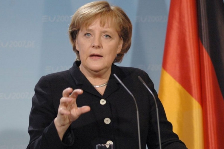 Merkel: Brexit jeste udarac ali zajedno možemo da održimo EU