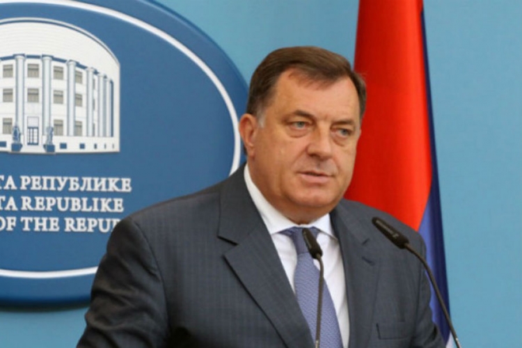 Dodik: Ne prihvatamo nikakva nametanja, pa ni jezika



