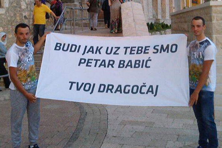 Biciklima otišli na Ostrog za oboljelog prijatelja
