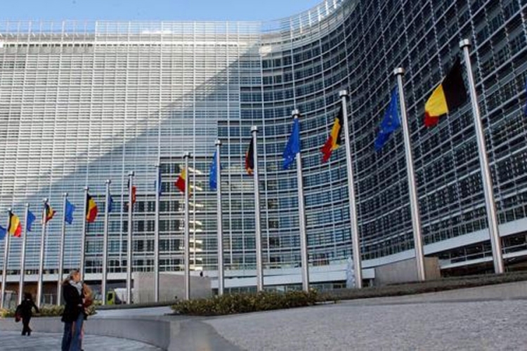 Francuzi i Holanđani bi mogli da "ugase" uniju