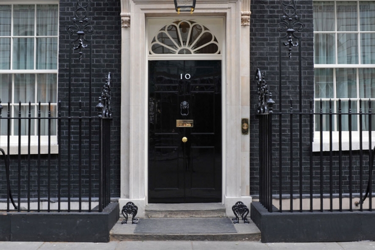 Novi premijer Britanije do 2. septembra