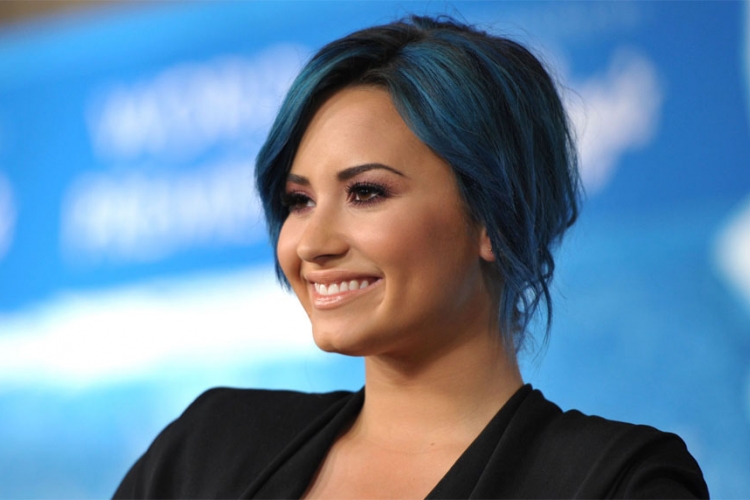 Demi Lovato: Pored takve majke morala sam ovakva da ispadnem