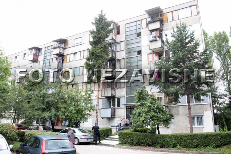 Dijete palo sa drugog sprata zgrade (FOTO)