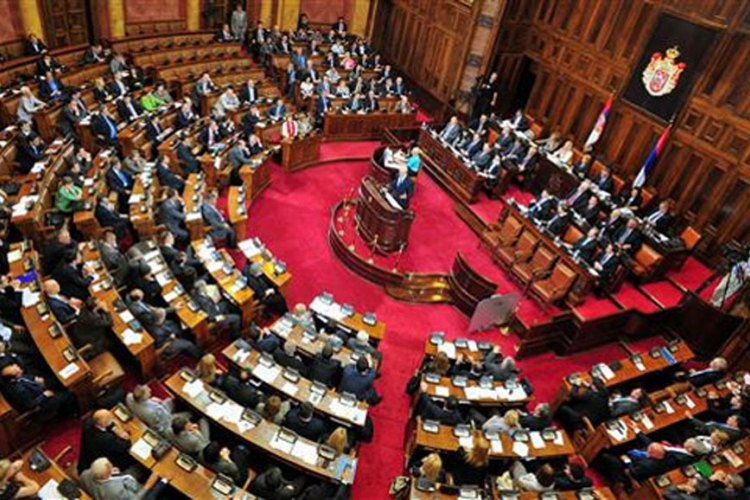 Skupštini Srbije predložena rezolucija o genocidu u Srebrenici