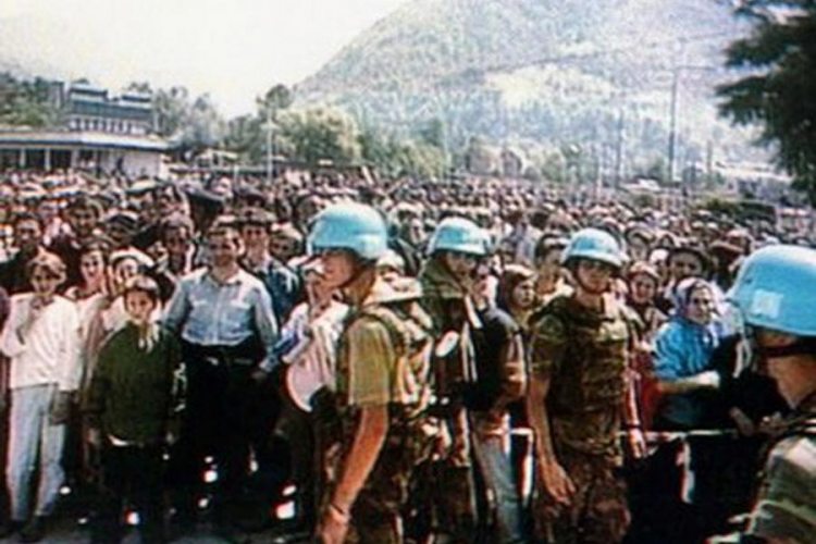 Holandski vojnici tuže državu zbog Srebrenice