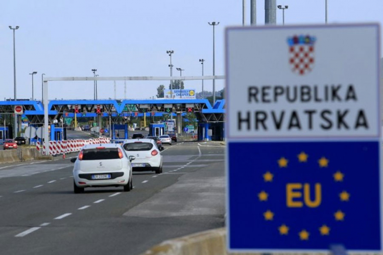 Uklonjena ograda sa graničnog prelaza Bezdan-Batina