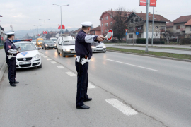 Građani RS ne plaćaju saobraćajne kazne: Osam vozača duguje 137.650 ...