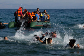 Prevrnuo se čamac sa migrantima kod Lezbosa, traže se preživjeli