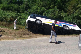 Udes kod Dervente: Povrijeđen vozač autobusa iz Banjaluke, 14 putnika ...