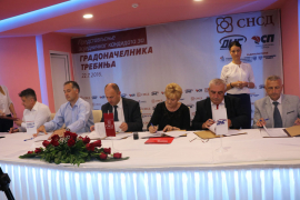 Promocija SNSD-a i partnera: Luka Petrović kandidat za gradonačelnika ...