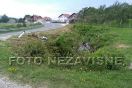 Udes na Manjači: Prevrnula se opel astra beogradskih registracija ...