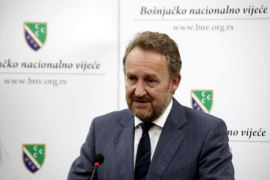 Izetbegović: Dodik se igra vatrom