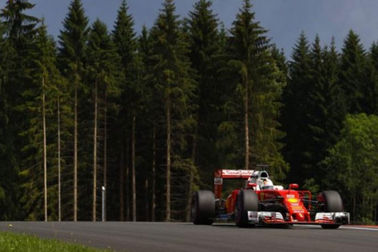 Rosberg najbrži na prvom treningu za VN Austrije