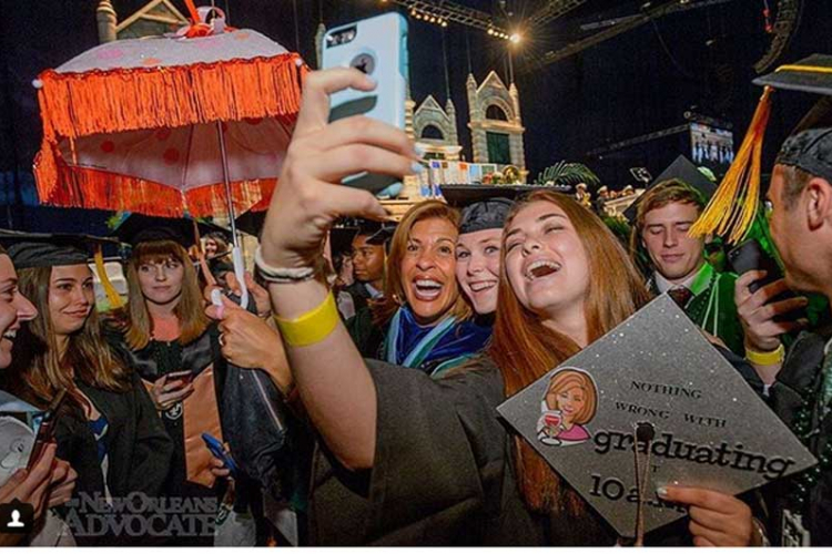 Snimanje selfieja može izazvati ovaj bizaran medicinski problem