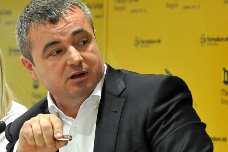 Bajatović: O Srbiji odlučuju SAD i Rusija, a ne EU