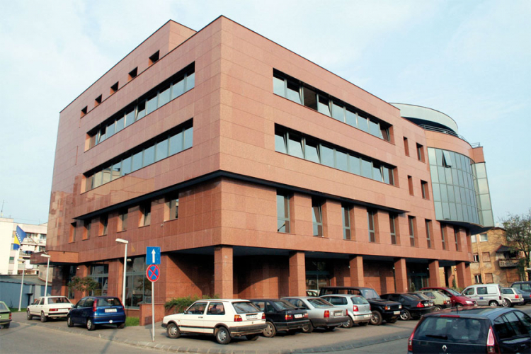 UIO: Za šest mjeseci prikupljeno 3,1 milijardu KM 