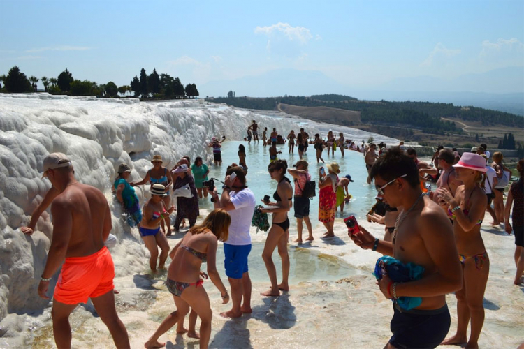 Za samo tri dana ruski turisti okupirali Tursku