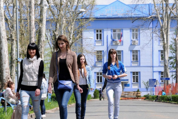 Počeo prvi upisni rok na univerzitetima u RS