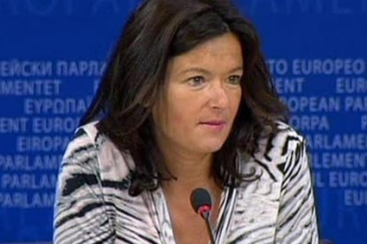 Tanja Fajon "blokirala" Kosovo: Nema napretka...