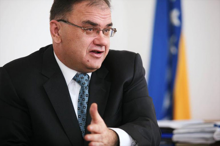 Ivanić: Nisam se potčinio Dodiku