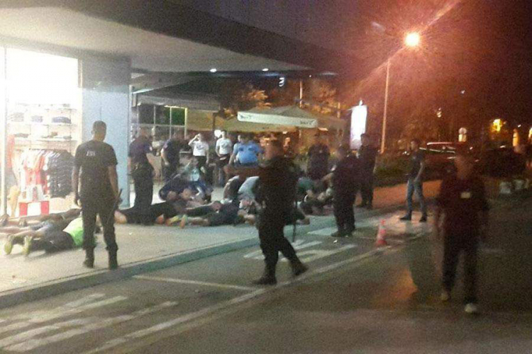 Banjaluka: Masovna tuča navijači ispred hotela "Bosna"  (FOTO, VIDEO)