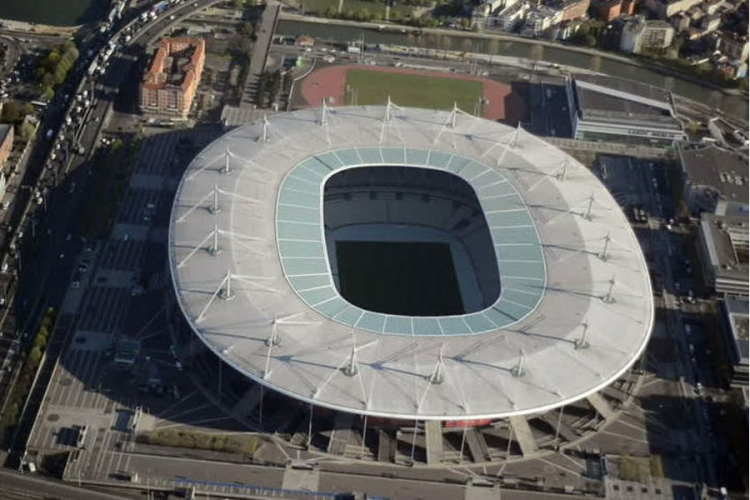 Veliki broj policajaca na ulicama i oko nacionalnog stadiona